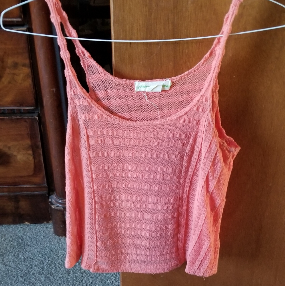 Top - Picture 2 of 3